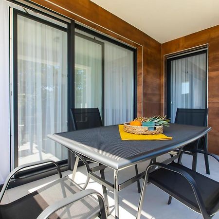 Beachfront Residences Stara Novalja Exterior foto