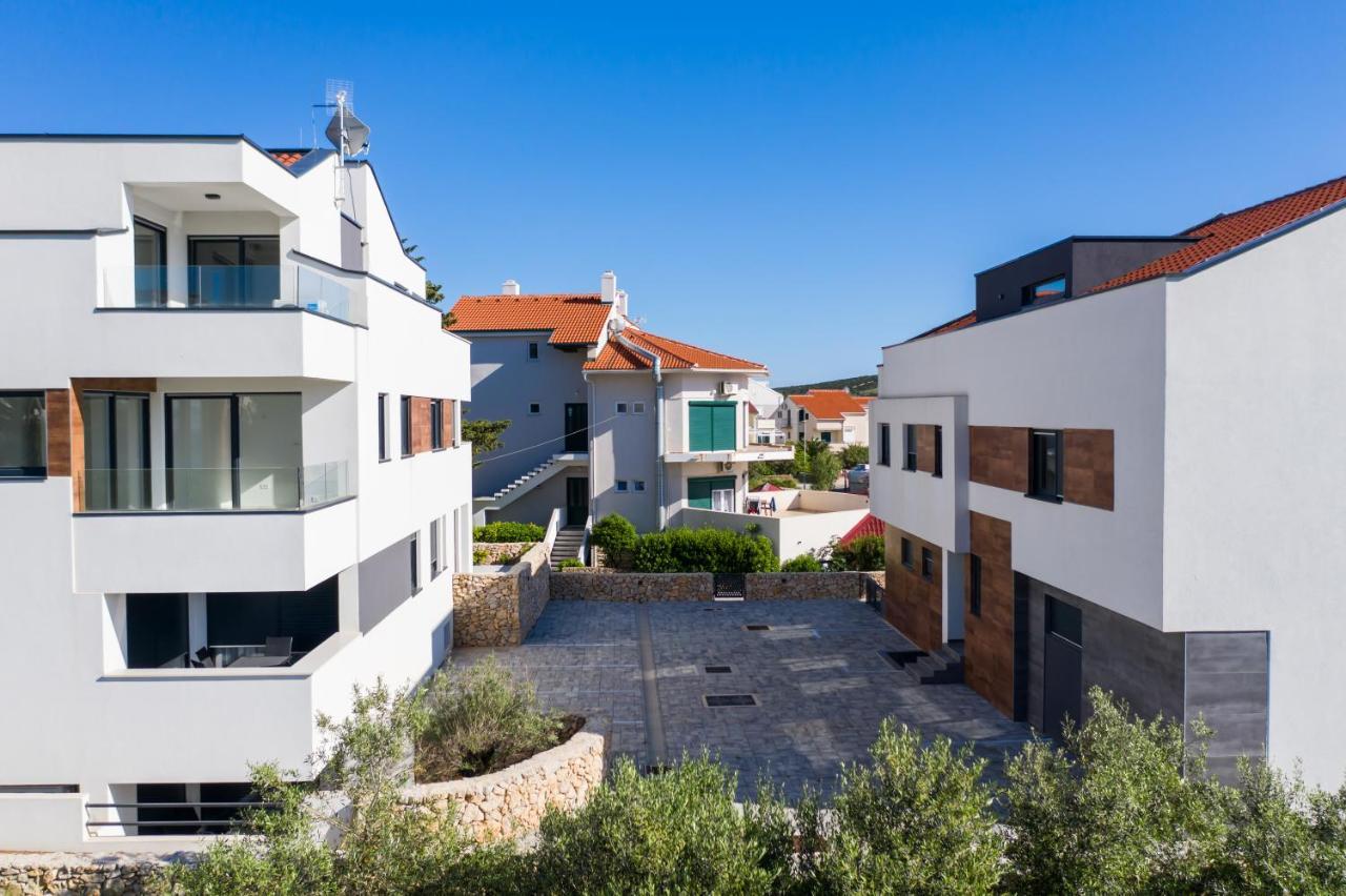 Beachfront Residences Stara Novalja Exterior foto