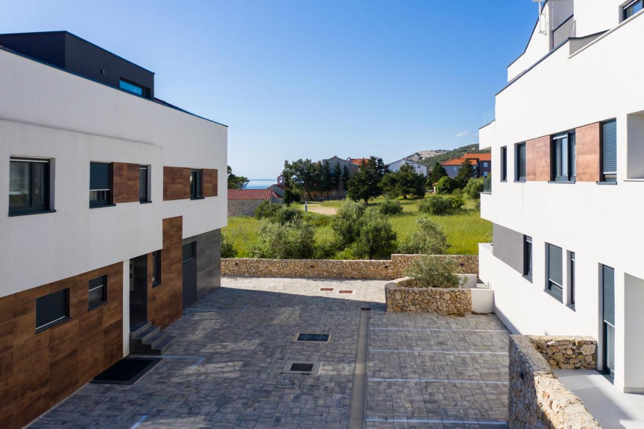 Beachfront Residences Stara Novalja Exterior foto