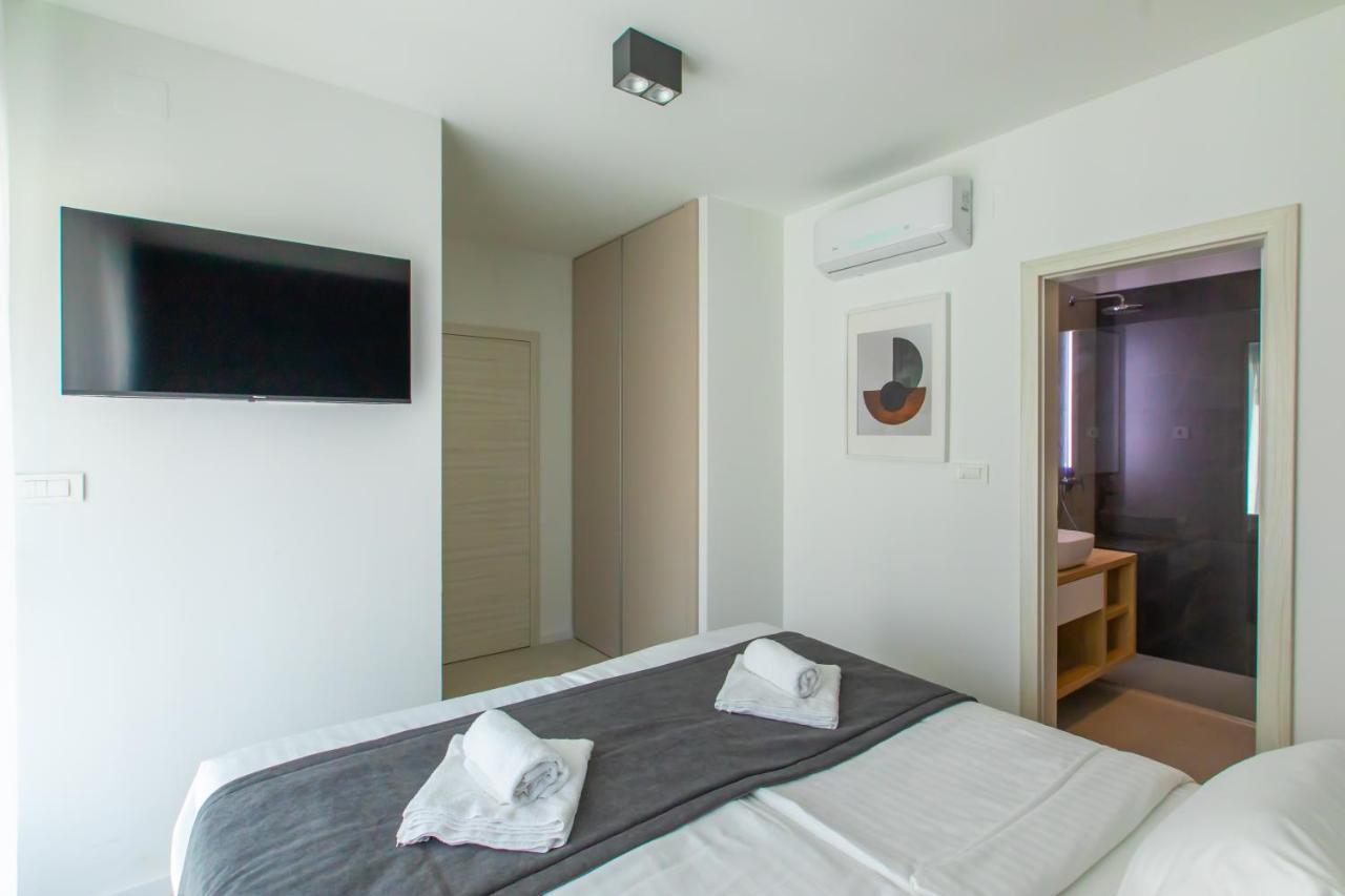 Beachfront Residences Stara Novalja Exterior foto