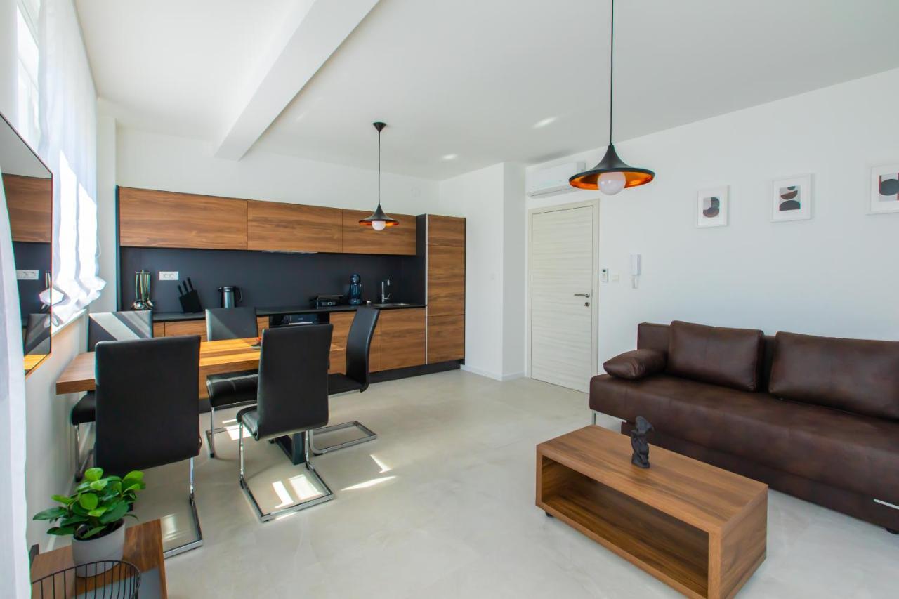 Beachfront Residences Stara Novalja Exterior foto